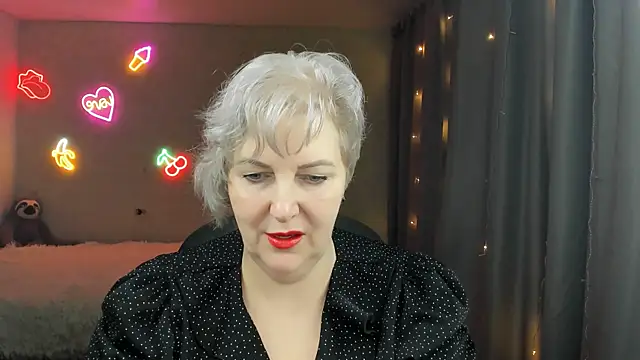 Mary-Leee online show from 03-22-26, 04:27