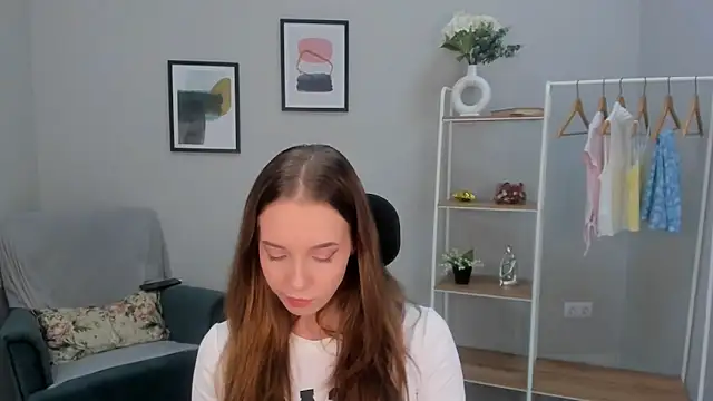 Nina Crown online show from 03-23-26, 01:26