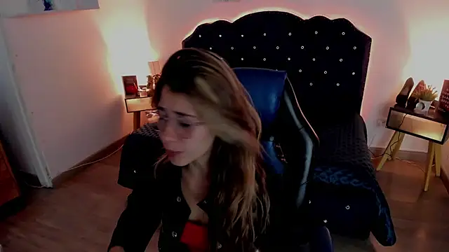 SaraRoadess online show from 03-06-26, 08:27