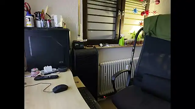 loenne1 online show from 05-19-26, 08:37