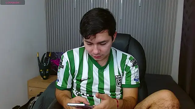 Julian Smith21 online show from 04-22-26, 04:37