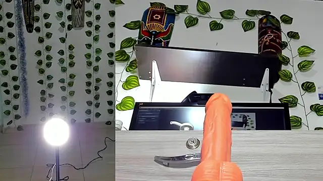 bella  funny online show from 05-26-26, 06:37