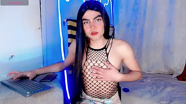 xyaraluv  online show from 04-05-26, 09:12