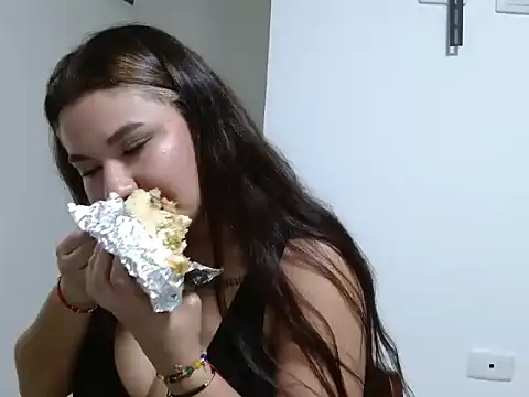 LaiaGomez online show from 03-04-26, 02:50