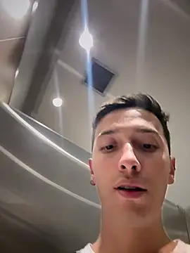 Snapshot of Thiago_Jones1 chatting on 06-25-26, 10:58 Thiago Jones1 online show from 06-25-26, 10:58