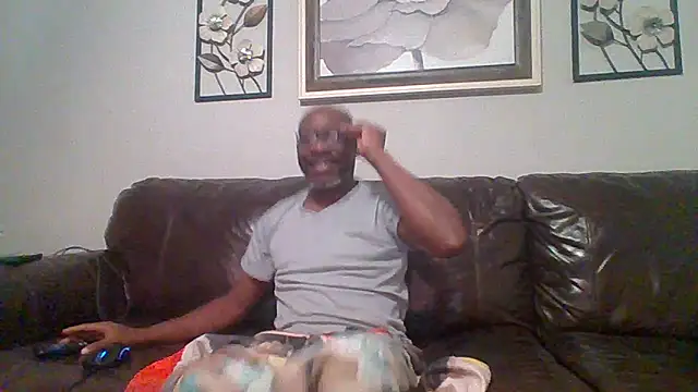 Snapshot of TerryStyles chatting on 05-30-26, 05:59 TerryStyles online show from 05-30-26, 05:59