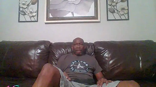 Snapshot of TerryStyles chatting on 06-21-26, 06:16 TerryStyles online show from 06-21-26, 06:16