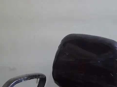 Snapshot of cute_momo_love chatting on 05-22-26, 05:36 cute momo love online show from 05-22-26, 05:36