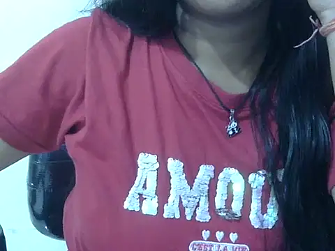 Snapshot of cute_momo_love chatting on 06-15-26, 05:20 cute momo love online show from 06-15-26, 05:20