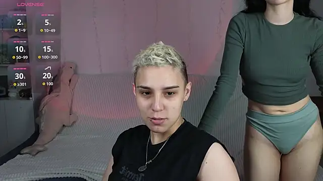LuxuryLoverss online show from 06-07-26, 03:05