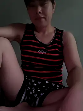 juicy-milu online show from 04-13-26, 12:05