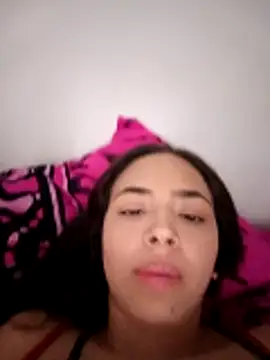 Sexy cloe outdoors online show from 04-17-26, 09:51