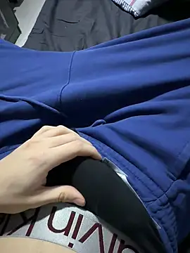 Vireontr1 online show from 02-26-26, 07:24