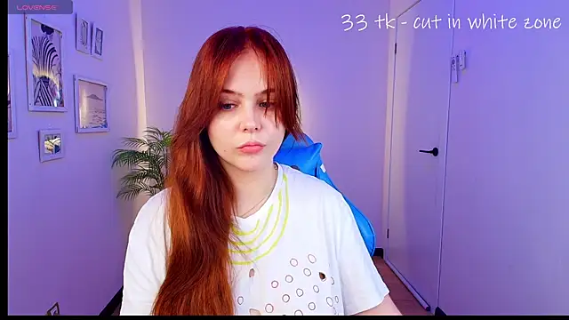 Elle Funning online show from 06-07-26, 04:00