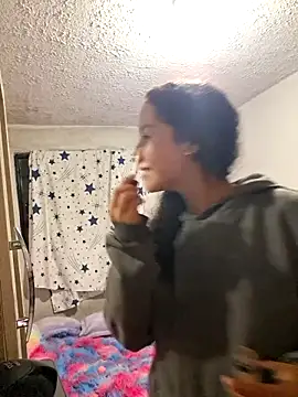 Snapshot of keylatiff chatting on 03-12-26, 12:39 keylatiff online show from 03-12-26, 12:39