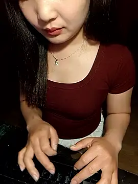 Snapshot of Myna5790 chatting on 02-26-26, 11:42 Myna5790 online show from 02-26-26, 11:42