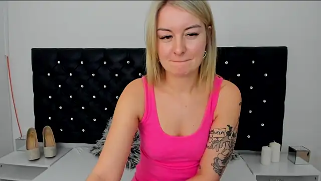 Snapshot of LenaHorny chatting on 03-05-26, 08:10 LenaHorny online show from 03-05-26, 08:10