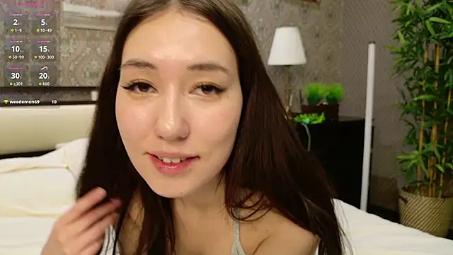 AnnieHeywood online show from 03-05-26, 04:36