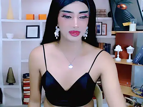 Snapshot of Queeny_Cassandra chatting on 05-15-26, 06:09 Queeny Cassandra online show from 05-15-26, 06:09