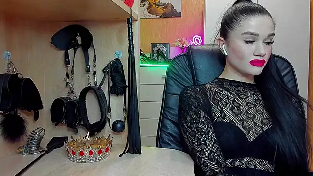 KristiTopxx online show from 04-19-26, 07:16