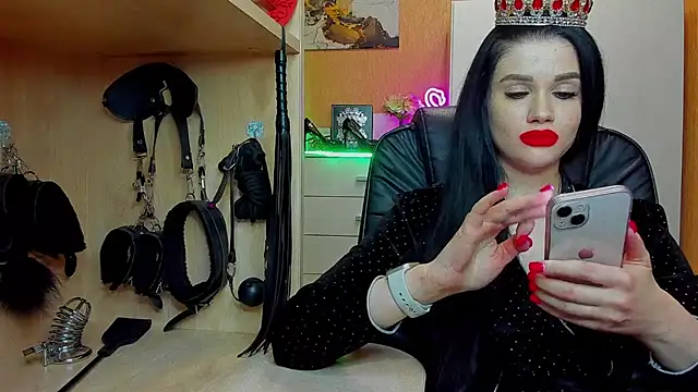 Snapshot of KristiTopxx chatting on 04-28-26, 07:19 KristiTopxx online show from 04-28-26, 07:19