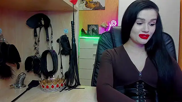 Snapshot of KristiTopxx chatting on 05-26-26, 06:26 KristiTopxx online show from 05-26-26, 06:26