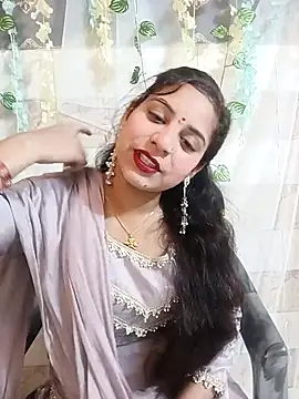 Snapshot of lovely-girl99 chatting on 03-20-26, 06:18 lovely-girl99 online show from 03-20-26, 06:18