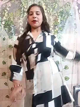 Snapshot of lovely-girl99 chatting on 03-22-26, 05:00 lovely-girl99 online show from 03-22-26, 05:00