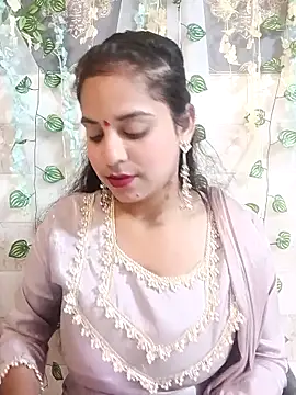 Snapshot of lovely-girl99 chatting on 03-27-26, 03:45 lovely-girl99 online show from 03-27-26, 03:45