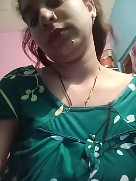 Snapshot of lovely-girl99 chatting on 06-26-26, 06:23 lovely-girl99 online show from 06-26-26, 06:23