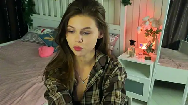 EarthaLevra online show from 03-01-26, 06:54