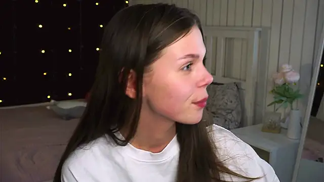 EarthaLevra online show from 04-19-26, 07:27