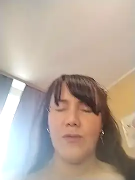 Snapshot of MilkCandyGirl chatting on 05-16-26, 06:10 MilkCandyGirl online show from 05-16-26, 06:10