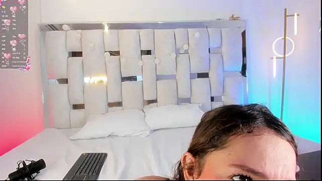 HecateCorvin online show from 02-26-26, 12:48