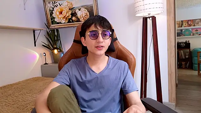 Sr evann online show from 04-20-26, 03:59