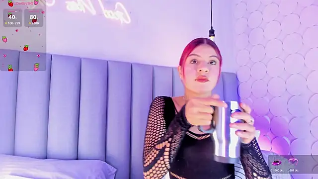 anthonellalux online show from 06-22-26, 04:04