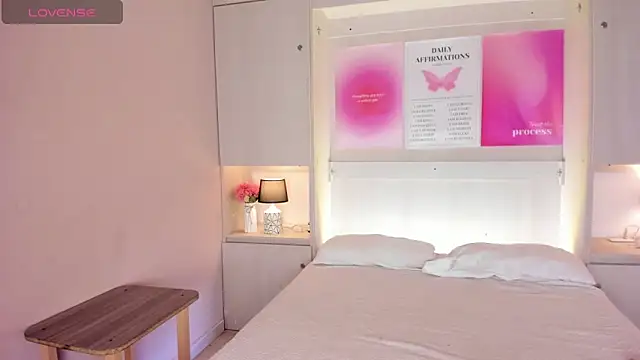 Oshun 444 online show from 03-17-26, 12:19