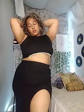 Snapshot of medusafox_ chatting on 04-26-26, 04:32 medusafox online show from 04-26-26, 04:32