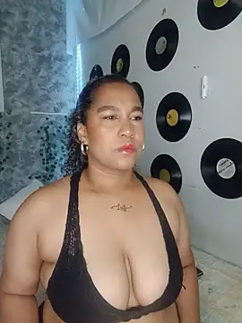Snapshot of medusafox_ chatting on 05-10-26, 04:50 medusafox online show from 05-10-26, 04:50