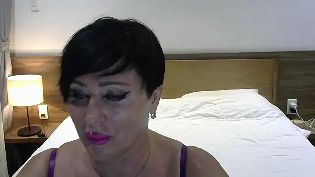 Snapshot of Kleotempt chatting on 06-11-26, 04:38 Kleotempt online show from 06-11-26, 04:38