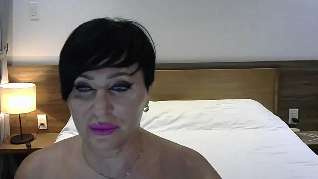 Snapshot of Kleotempt chatting on 06-19-26, 06:56 Kleotempt online show from 06-19-26, 06:56