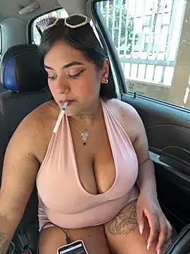 Nahomy firee online show from 04-01-26, 07:11