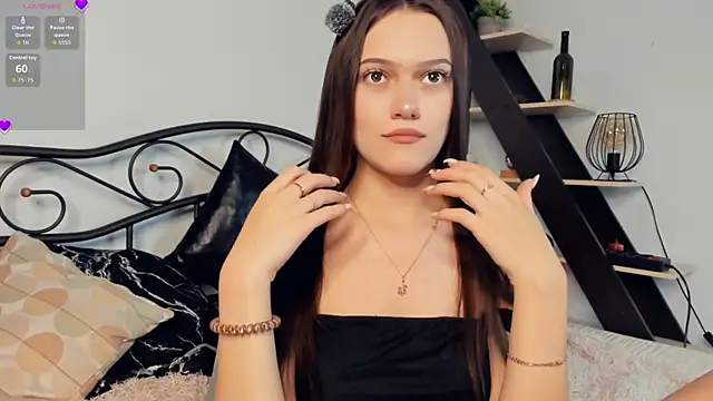 Snapshot of SammieMir chatting on 05-25-26, 07:03 SammieMir online show from 05-25-26, 07:03