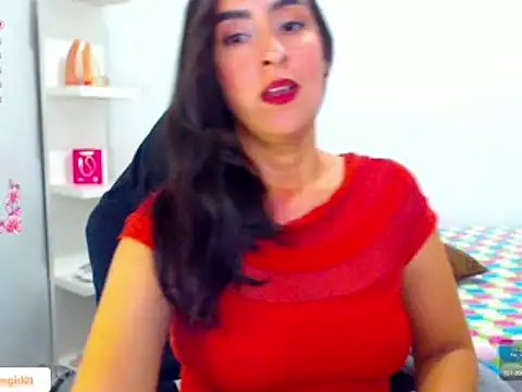 Snapshot of dreamgirlxxx1 chatting on 05-12-26, 10:51 dreamgirlxxx1 online show from 05-12-26, 10:51