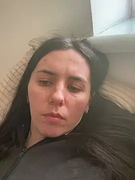 Oliviya smiley  online show from 03-06-26, 03:08