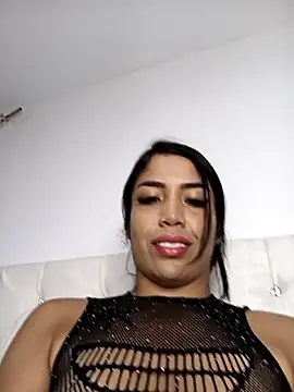 Agatha 64 online show from 03-17-26, 01:21