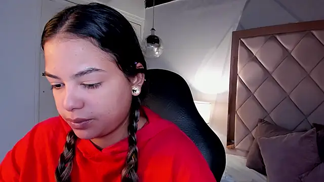 dulce lyraa1 online show from 06-04-26, 04:29