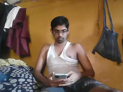 Snapshot of RandomOrbit_x chatting on 04-10-26, 04:50 RandomOrbit x online show from 04-10-26, 04:50