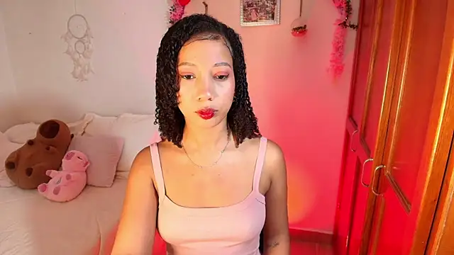 Snapshot of khoe777 chatting on 03-05-26, 11:56 khoe777 online show from 03-05-26, 11:56