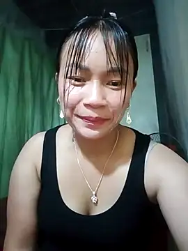 Snapshot of mami-rubi chatting on 04-27-26, 11:52 mami-rubi online show from 04-27-26, 11:52